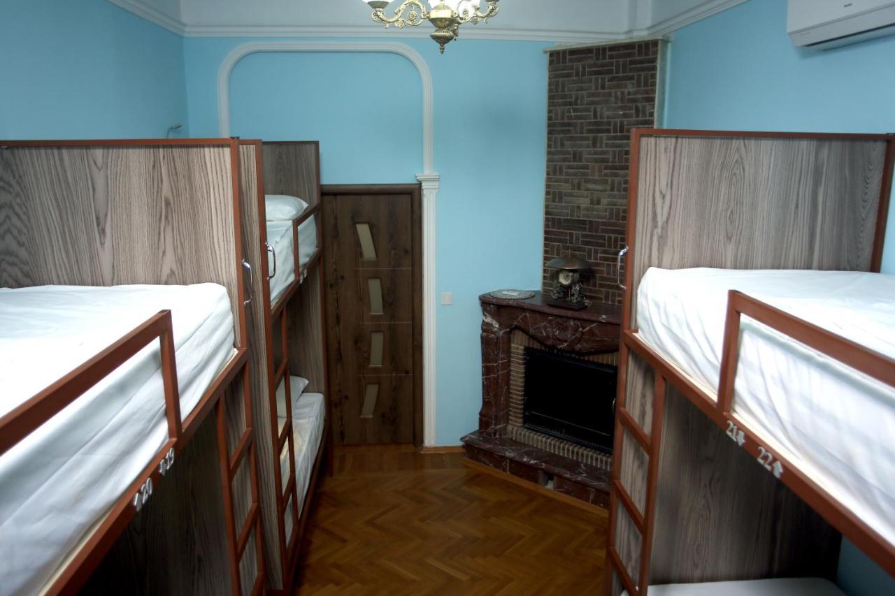 Hostello Hostel Bakoe Buitenkant foto